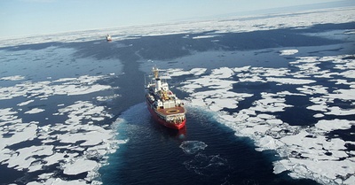 USCGC Healy (in distance) and CCGS Louis S. St-Laurent in survey formation. Photo by David Mosher