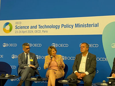 Dr. Nemer moderating “The ocean we want by 2030” panel discussion.