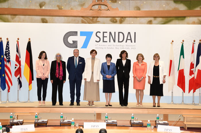 At the request of The Honourable François-Philippe Champagne, Dr. Mona Nemer led Canada’s delegation to the G7 Science and Research Ministers’ Meeting in Sendai, Japan, in May 2023.