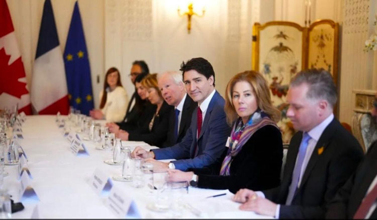 AI summit: On February 9, the Canadian Embassy in France hosted a multisector discussion on AI. Attendees included Prime Minister Justin Trudeau (centre) and (to his right), Ambassador Stéphane Dion and Dr. Mona Nemer.