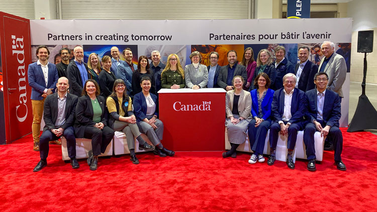Team Canada at the AAAS: The Canada delegation included representatives from Industry, Science and Economic Development, Fisheries and Oceans, Global Affairs Canada, Genome Canada, Perimeter Institute for Theoretical Physics, NSERC, SSHRC and more. Canada’s presence at the AAAS included a Canada Pavilion showcasing Canadian capabilities in quantum physics, marine ecology, biotechnology and Indigenous knowledge.