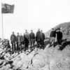51. Premier drapeau canadien sur l'île d'Ellesmere (1904)
